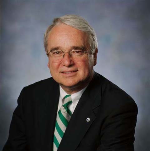 JOHN C. WARREN, CEO of Washington Trust Co., said the international economy is strong despite domestic woes. / JOHN C. WARREN, CEO of Washington Trust Co., said the international economy is strong despite domestic woes. /