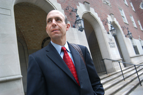 PRECEDENT-SETTING RULING: Attorney Jerry Petros represented General Electric in a case that the state Supreme Court ruled
couldn’t be tried in Rhode Island. / PRECEDENT-SETTING RULING: Attorney Jerry Petros represented General Electric in a case that the state Supreme Court ruled
couldn’t be tried in Rhode Island. /