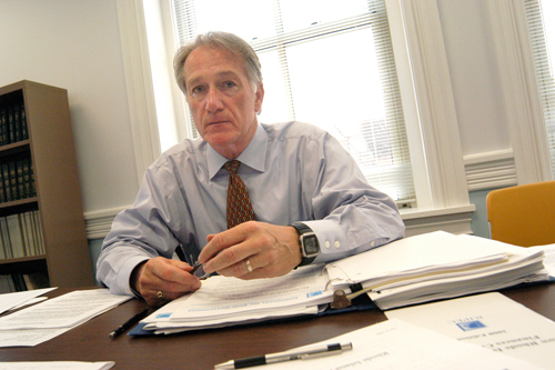 RIPEC HEAD SIMMONS commends Gov. Donald L. Carcieri for constructing a task force to review the state’s tax structure. / RIPEC HEAD SIMMONS commends Gov. Donald L. Carcieri for constructing a task force to review the state’s tax structure. /