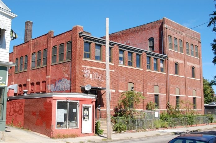 NOW VACANT, the site had been used by the Sealtest Foods Division of the National Dairy Products Company and for a variety of jewelry-manufacturing uses until 1990.
/ NOW VACANT, the site had been used by the Sealtest Foods Division of the National Dairy Products Company and for a variety of jewelry-manufacturing uses until 1990.
/