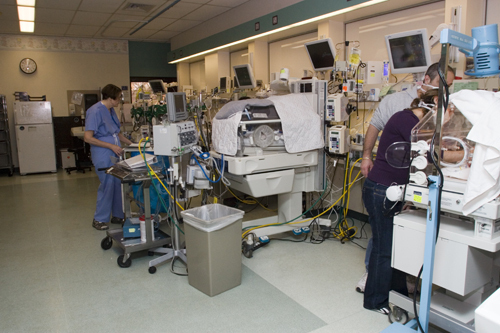 UNITEDHEALTHCARE has launched a campaign to reduce the number of cesarean
section births, especially for pre-term infants delivered in neonatal intensive care units such as at Women & Infants Hospital. / UNITEDHEALTHCARE has launched a campaign to reduce the number of cesarean
section births, especially for pre-term infants delivered in neonatal intensive care units such as at Women & Infants Hospital. /