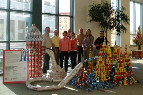 FROM LEFT: Mark Saccoccio, Leo Grenier, Gina Anderson, Ron Stevenson, Anderson’s daughter Gianna Silvestri and Steve Guglielmo, all of Saccoccio & Associates Architects; Jacci Campagnone of Sports Radio 103.7 WEEI-FM and Matt McPhillips of Saccoccio & Associates. / FROM LEFT: Mark Saccoccio, Leo Grenier, Gina Anderson, Ron Stevenson, Anderson’s daughter Gianna Silvestri and Steve Guglielmo, all of Saccoccio & Associates Architects; Jacci Campagnone of Sports Radio 103.7 WEEI-FM and Matt McPhillips of Saccoccio & Associates. /