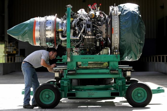 NATIONWIDE, Puerto Rico had the highest rate of jobless workers receiving unemployment benefits, while Rhode Island tied with Pennsylvannia for eighth place, the Labor Department found. Above, a the GE Co. Aviation Assembly & Test plant in Durham, N.C., technicial Lloyd Schills prepares for shipping a jet engine destined for a Boeing 777. / NATIONWIDE, Puerto Rico had the highest rate of jobless workers receiving unemployment benefits, while Rhode Island tied with Pennsylvannia for eighth place, the Labor Department found. Above, a the GE Co. Aviation Assembly & Test plant in Durham, N.C., technicial Lloyd Schills prepares for shipping a jet engine destined for a Boeing 777. /