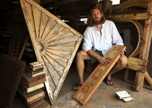ART OF CRAFT: Jeff Soderbergh, an artist who uses centuries-old materials to make
furniture, will display his work at the Fine Furnishing & Fine Craft Show. / ART OF CRAFT: Jeff Soderbergh, an artist who uses centuries-old materials to make
furniture, will display his work at the Fine Furnishing & Fine Craft Show. /