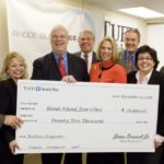 Tufts Health Plan donates $25,000 to clinic GOV. DONALD L. CARCIERI, center, attended the ceremonial presentation of a $25,000 donation from Tufts Health Plan to the Rhode Island Free Clinic. /