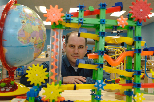 NO TIME FOR GAMES: Jeff Dronzek, owner of Learn All About It Toys in Warwick, said that he is expecting consumers to further curb spending because of the economy. / NO TIME FOR GAMES: Jeff Dronzek, owner of Learn All About It Toys in Warwick, said that he is expecting consumers to further curb spending because of the economy. /