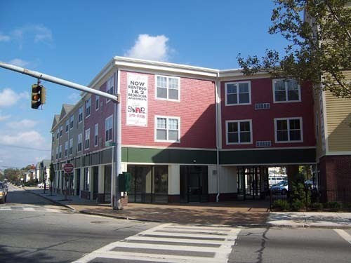 BY EXAMPLE: The Southside Gateways development is intended to signal a new direction for a neighborhood rife with crime and abandoned properties. / BY EXAMPLE: The Southside Gateways development is intended to signal a new direction for a neighborhood rife with crime and abandoned properties. /