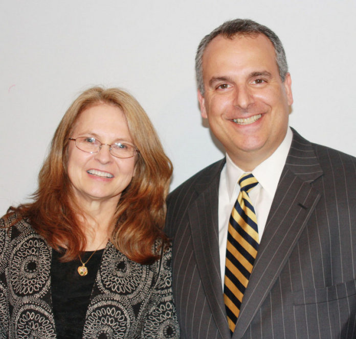 HOSTS OF A NEW RADIO SHOW on WPRV-AM starting Monday are investment advisers Betsey Purinton and David F. Brochu. / HOSTS OF A NEW RADIO SHOW on WPRV-AM starting Monday are investment advisers Betsey Purinton and David F. Brochu. /