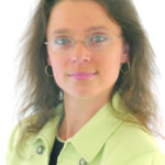 Amid media carnage, a bold move for survival in Newport NEWS YOU CAN USE? Newport Daily News Executive Editor Sheila Mullowney says that readers are split on the paper’s relaunched online edition. /