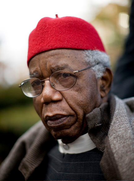 CHINUA ACHEBE will launch a new colloquium on Africa at Brown University with a lecture this fall, the school announced today. / CHINUA ACHEBE will launch a new colloquium on Africa at Brown University with a lecture this fall, the school announced today. /