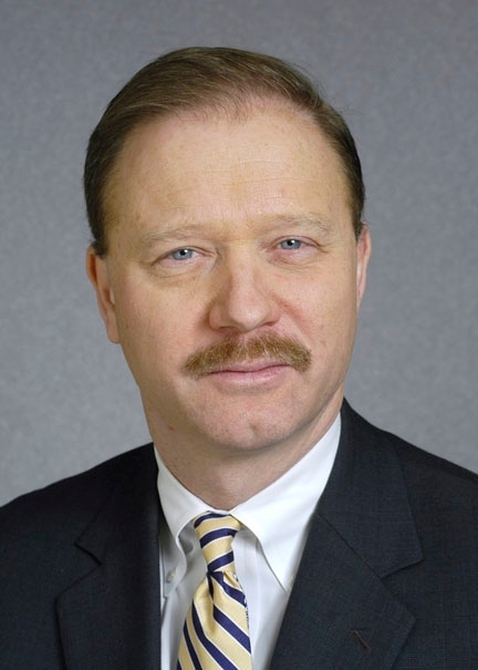 DR. GARTH REES COSGROVE is a professor of neurosurgery at Tufts University School of Medicine. / DR. GARTH REES COSGROVE is a professor of neurosurgery at Tufts University School of Medicine. /