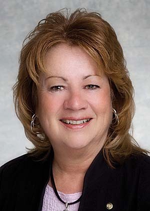Nancy Wood / Nancy Wood /