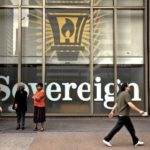 SOVEREIGN BANK offers customers a package of CDs that allow investors to earn a higher return depending on the value of the S&P 500 Index. / 
