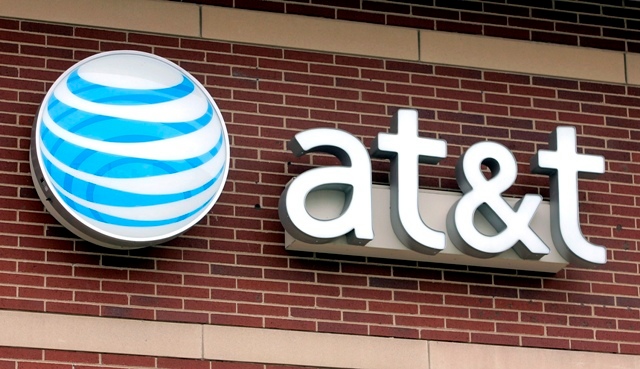 AT&T IS OFFERING subscribers in Manhattan access to free Times Square Wi-Fi hot spots that one leading investor says may be run by Towerstream. / AT&T IS OFFERING subscribers in Manhattan access to free Times Square Wi-Fi hot spots that one leading investor says may be run by Towerstream. /