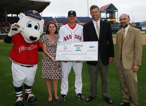 FROM LEFT: Paws, the Pawtucket Red Sox mascot; Amy Quinn, director of public relations for Cox Communications; Tommy Hottavy, pitcher for the Pawtucket Red Sox; Ned Handy, president of Citizens Bank, Rhode Island; and Andrew Schiff, CEO of the Rhode Island Community Food Bank. / FROM LEFT: Paws, the Pawtucket Red Sox mascot; Amy Quinn, director of public relations for Cox Communications; Tommy Hottavy, pitcher for the Pawtucket Red Sox; Ned Handy, president of Citizens Bank, Rhode Island; and Andrew Schiff, CEO of the Rhode Island Community Food Bank. /