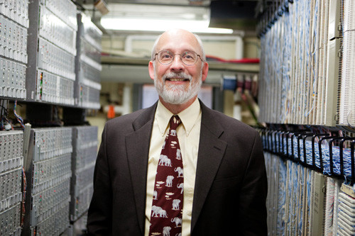 EASY CELL: Chief Information Officer Gary A. Bozylinsky said URI wants to ensure
students have convenient access to phones when the land lines go away. / EASY CELL: Chief Information Officer Gary A. Bozylinsky said URI wants to ensure
students have convenient access to phones when the land lines go away. /