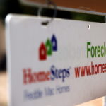 U.S. foreclosure filings rose 7 percent in October to a seven-month high as lenders started to speed up action against delinquent borrowers after a yearlong review into documentation, according to RealtyTrac Inc. / BLOOMBERG NEWS FILE PHOTO JOSHUA LOTT