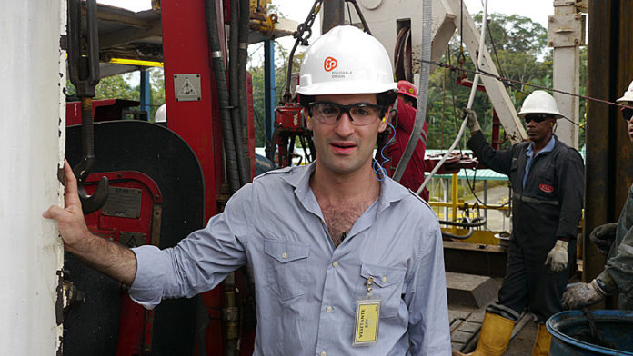 COURTESY EQUITABLE ORIGIN/
FRANCINE STRICKWERDA
DRILL INSTRUCTOR: David Poritz, president and CEO of Equitable Origin, on an oil rig in Ecuador. The company is pushing for oil companies to be more environmentally responsible.