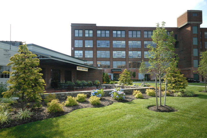 THE RUMFORD CENTER in East Providence has been named the 2012 Project of the year by the Northeastern Economic Developers Association. / COURTESY NEW ENGLAND CONSTRUCTION