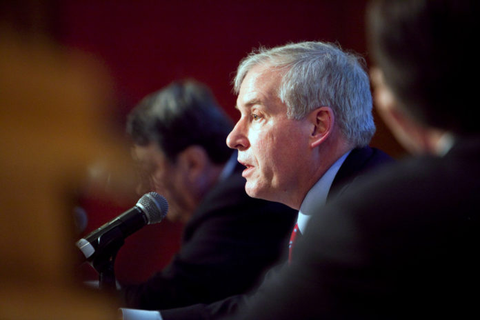 ERIC ROSENGREN, president of the Federal Reserve Bank of Boston, said cities with populations between 75,000 and 200,000 should get increased attention.  / BLOOMBERG FILE PHOTO/BRENDAN HOFFMAN