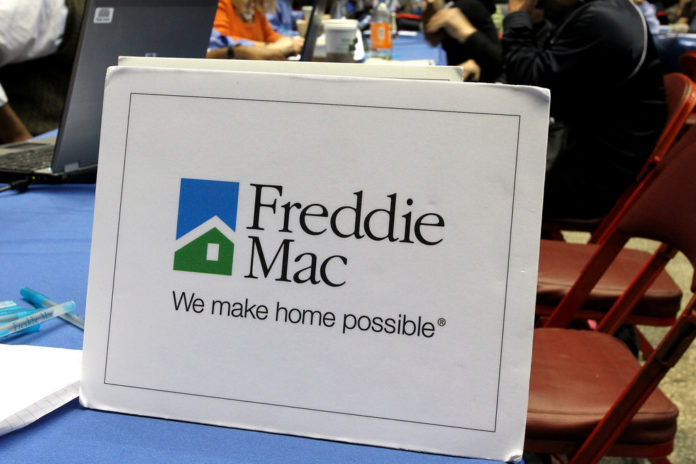 U.S. MORTGAGE rates for 30-year fixed loans rose to a six-month high of 3.63 percent, Freddie Mac said in a statement. / BLOOMBERG FILE PHOTO/JONATHAN ALCORN