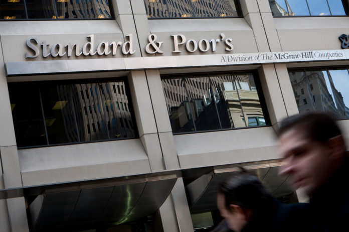 STANDARD & POOR'S has increased the U.S.'s AA+ credit rating outlook to stable from negative less than two years after stripping the country of its top ranking. / BLOOMBERG FILE PHOTO/SCOTT EELLS