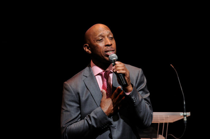 Jeffrey Osborne performs Louis Armstrong’s “What a Wonderful World” at the 2014 Pell Awards on June 9 at Trinity Repertory Company in Providence. Osborne, a Grammy-nominated singer/songwriter and city native, was presented with the New England Pell Award for Excellence in the Arts for his longstanding support of music and the arts in Rhode Island. / COURTESY MARK TUREK PHOTOGRAPHY