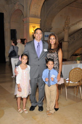 Honoree Anthony DeLuise, MD, Foundry Orthopedics with his wife Monica and children Ava and Adrian  / Skorski Photography