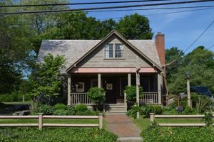 3851 Main RoadOWNER: Main Road Properties Inc.TENANT: Tiffany Peay Jewelry