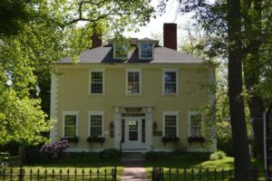 3852 Main RoadOWNER: Rosalind M. WeirTENANT: Humphrey Law Offices