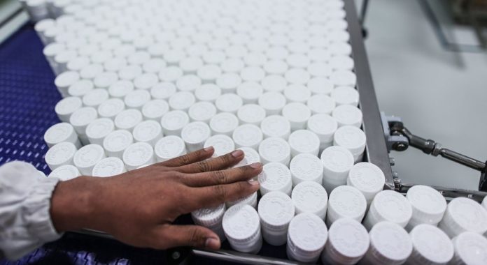 INEXPLICABLE pricing is widespread in the U.S. market for generic antibiotics. Since 2012, list prices for tetracycline, which treats pneumonia and urinary tract infections, have soared to 170 times the old price. / BLOOMBERG NEWS PHOTO