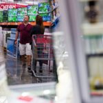 CONSUMER CONFIDENCE jumped to the highest level since 2004, extending a surge in Americans&rsquo; optimism for their finances and the U.S. economy following Donald Trump&rsquo;s election victory. / BLOOMBERG NEWS PHOTO