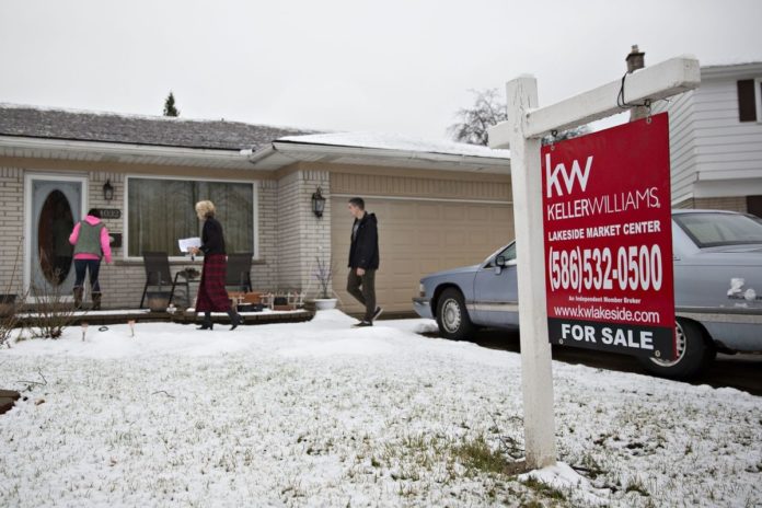 SALES OF previously owned U.S. homes declined in February after rising a month earlier to the highest level in a decade, according to figures released Wednesday from the National Association of Realtors in Washington. / BLOOMBERG NEWS PHOTO