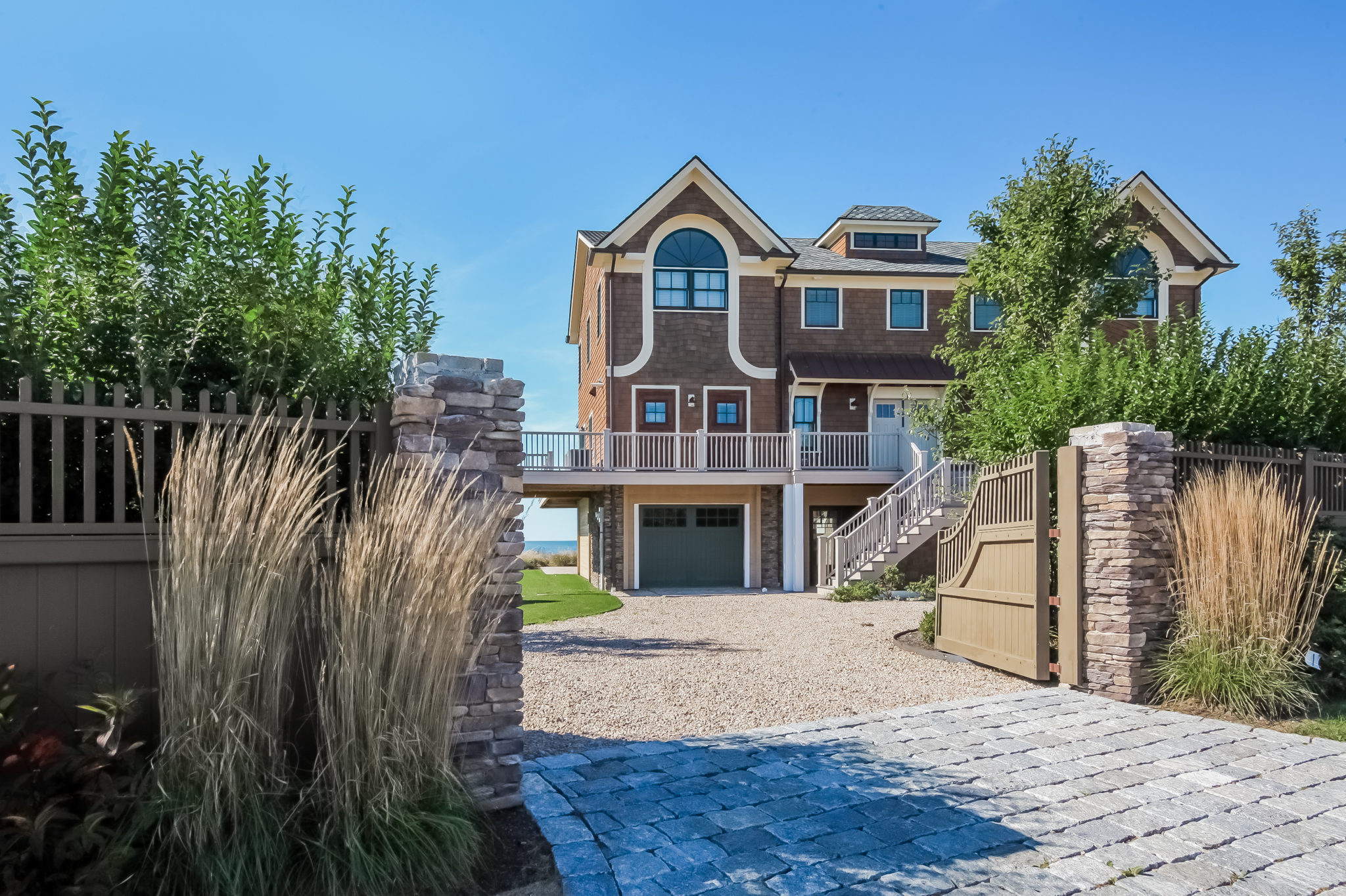 A newly constructed, oceanfront house in Narragansett has sold for $2.7 million./CREDIT LILA DELMAN REAL ESTATE INTERNATIONAL.