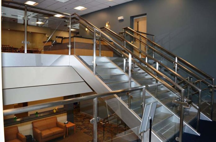 AMONG RECENT RENOVATIONS to the Jewish Alliance of Greater Rhode Island’s Dwares Jewish Community Center, is an upper lobby designed to allow visitors to engage with each other. /COURTESY JEWISH ALLIANCE OF GREATER RHODE ISLAND