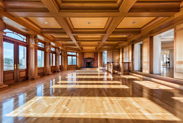 THE WYNDHAM ESTATE at 39 Beacon Hill Road will be auctioned off on Aug. 25. / COURTESY CONCIERGE AUCTIONS