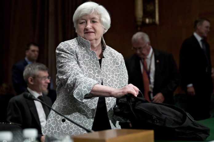 FEDERAL RESERVE CHAIR Janet Yellen said that any rollbacks of post-crisis financial reforms should be “modest.” / BLOOMBERG FILE PHOTO/ANDREW HARRER