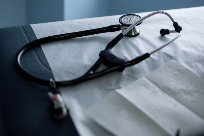 ENROLLMENT FOR OBAMACARE increased more than 30 percent compared to the first five days of signup in 2016.. / BLOOMBERG FILE PHOTO/ANDREW HARRER ENROLLMENT FOR OBAMACARE increased more than 30 percent compared to the first five days of signup in 2016.. / BLOOMBERG FILE PHOTO/ANDREW HARRER