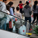U.S. consumer confidence falls in Dec. from a 17-year high THE CONSUMER CONFIDENCE INDEX DECLINED in December after hitting a 17 year high. This month is still the highest December index rating since 2000. / BLOOMBERG FILE PHOTO/MICHAEL NAGLE