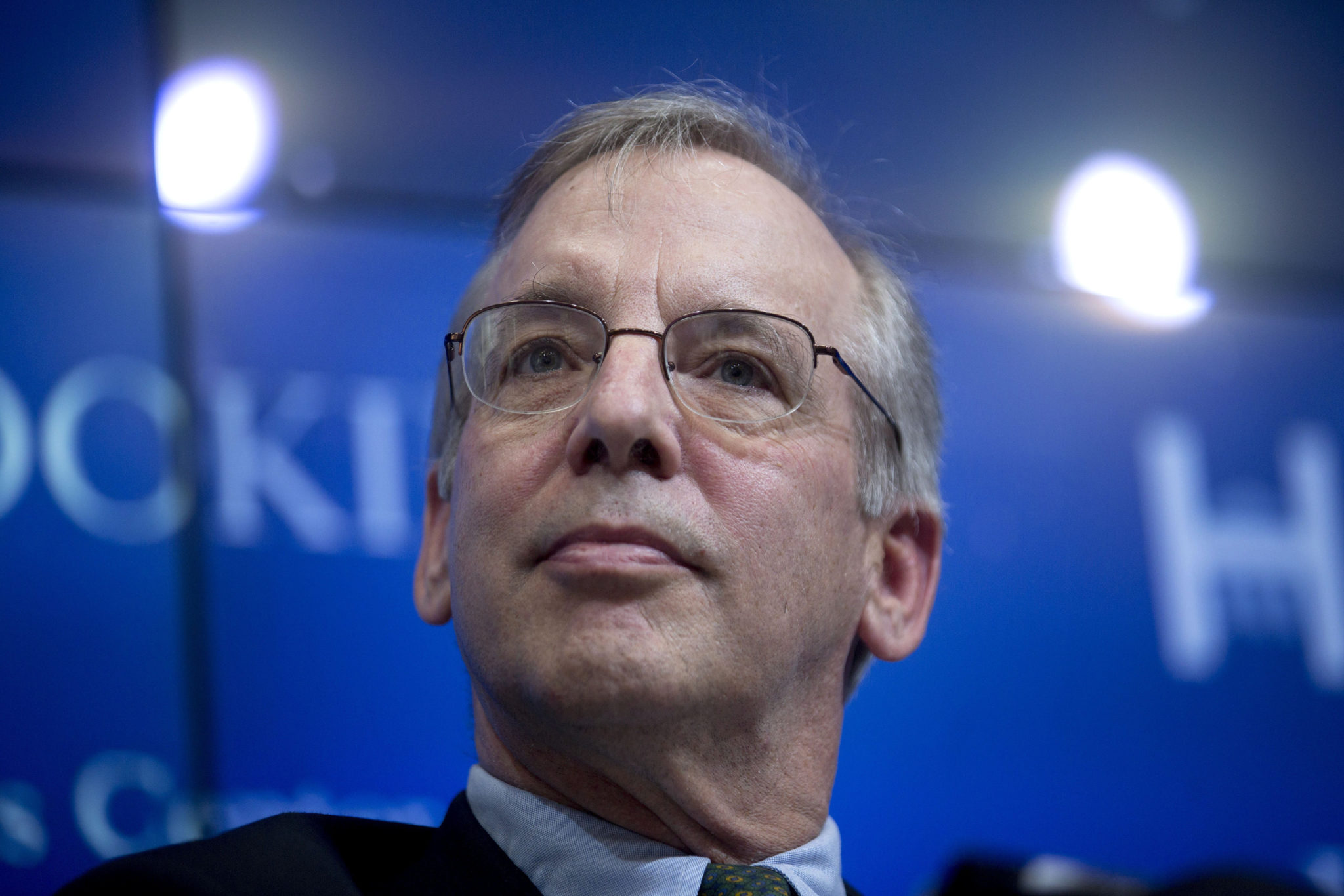 WILLIAM DUDLEY, president and chief executive officer of the Federal Reserve Bank of New York, says the risk of an overheating U.S. economy in the next few years, partly fueled by tax cuts, reinforces the case for continued gradual interest-rate increases. / BLOOMBERG FILE PHOTO/ANDREW HARRER