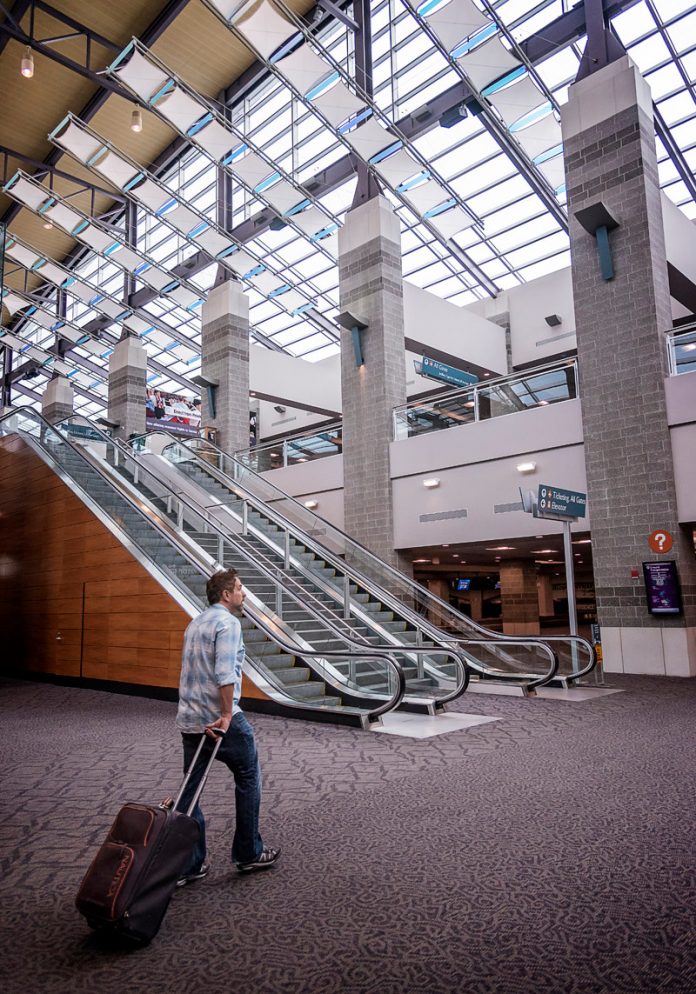 TRAFFIC AT T.F. GREEN AIRPORT increased 7.8 percent from 2016 to 2017, largely due to the addition of discount airline routes. / PBN FILE PHOTO/ MICHAEL SALERNO TRAFFIC AT T.F. GREEN AIRPORT increased 7.8 percent from 2016 to 2017, largely due to the addition of discount airline routes. / PBN FILE PHOTO/ MICHAEL SALERNO