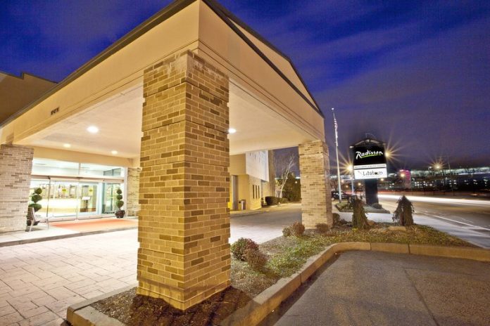 JOHNSON & WALES Univesity sold the property at 2081 Post Road, Warwick, which is the site of the Radisson Hotel Providence Airport and a Legal Sea Foods, to Pinnacle Hotel Management for $7.5 million. The university also transferred ownership and management of the hotel to Pinnacle. / COURTESY RADISSON