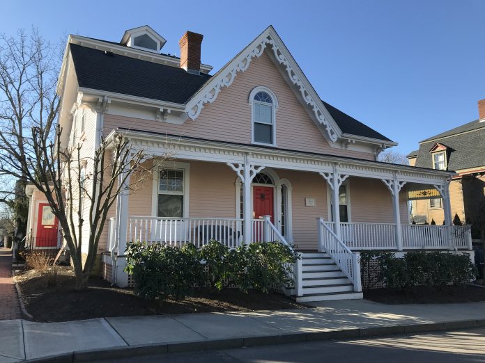 A PRE-CIVIL WAR ERA home at 29 Bull St. in Newport that sold in May for $1.3 million has the hardwood flooring, original moldings and 10-foot ceilings common to the era. / COURTESY LILA DELMAN