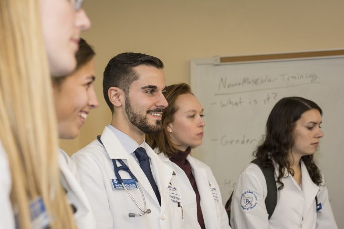 DOCTORATE OF PHARMACY students from the University of Rhode Island will now be eligible to enroll in Johnson & Wales University's physician assistant master's degree studies program and, upon graduation, receive a dual degree from both schools. / COURTESY UNIVERSITY OF RHODE ISLAND/NORA LEWIS