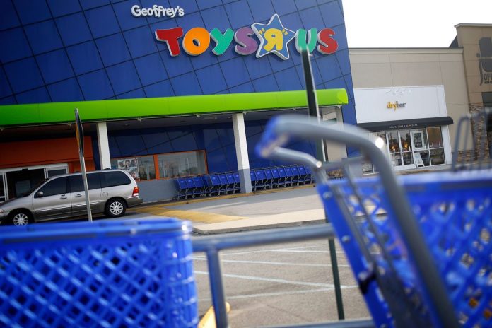 THE LENDERS THAT had planned to liquidate the remaining assets of Toys R Us Inc. have pivoted and are now working on bringing the brand back to life, according to new court filings. / BLOOMBERG NEWS FILE PHOTO/LUKE SHARRETT