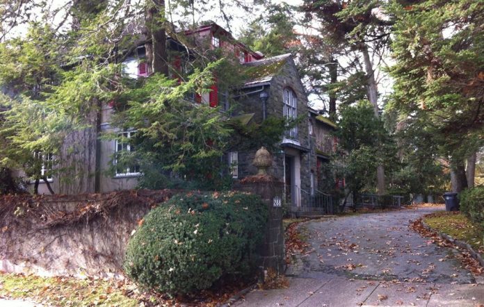 THE BILOTTI GROUP and Nicholson 2018 LLC, owner of the Beresford-Nicholson Estate on Blackstone Boulevard in Providence, which includes a greenhouse and gardener's house in addition to the main house, above, have proposed to raze the structures and convert the property to 10 house lots. / PBN FILE PHOTO/MARY MACDONALD