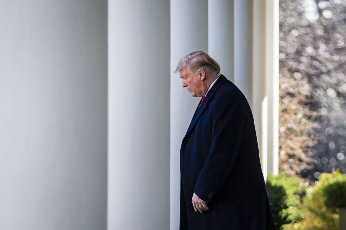 THE CONGRESSIONAL BUDGET OFFICE estimated that the five-week partial federal shutdown will have cost the United States economy $3 billion. / BLOOMBERG NEWS FILE PHOTO/AL DRAGO