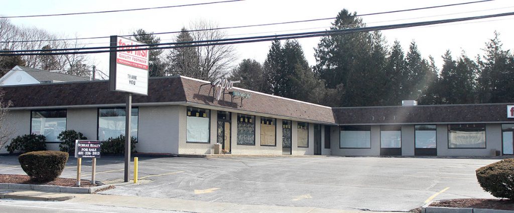 151 Old Tower Hill Road (1978) OWNER: Kenneth S. Richmond TENANT: Unoccupied, formerly Feet First Quality Footwear and Zero Wampum