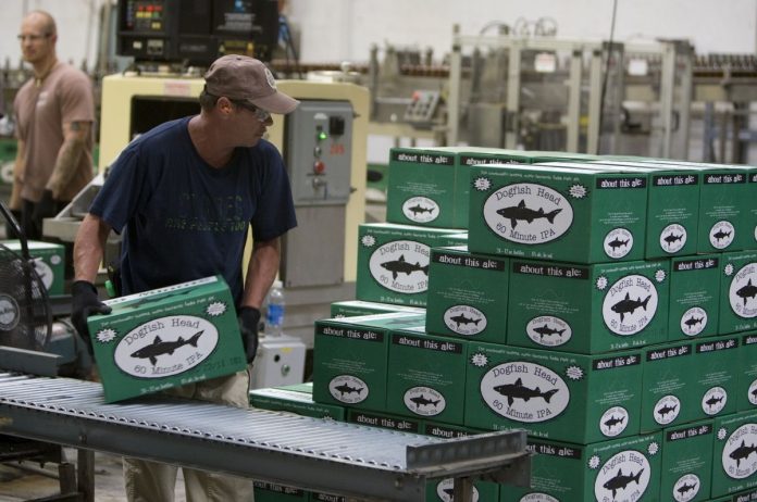 BOSTON BEER CO. acquired Dogfish Head Brewery for $300 million. / BLOOMBERG NEWS FILE PHOTO/SCOTT EELLS