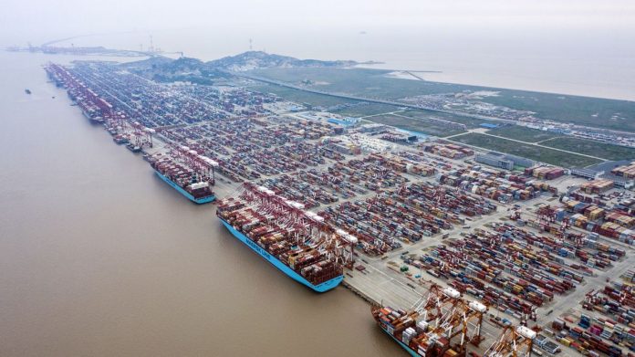 CHINA ANNOUNCED that it will impose retaliatory tariffs effective June 1, following the Trump administration's enactment of a 25% punitive tariff on thousands of Chinese products. / BLOOMBERG NEWS FILE PHOTO/QILAI SHEN
